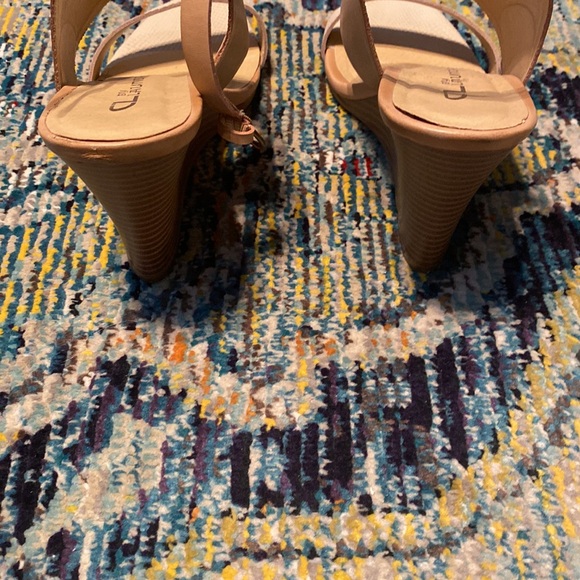 CL by Laundry Nude Wooden Wedge Heels - Picture 5 of 6